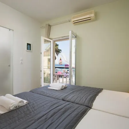 Paralia Szálloda 3*